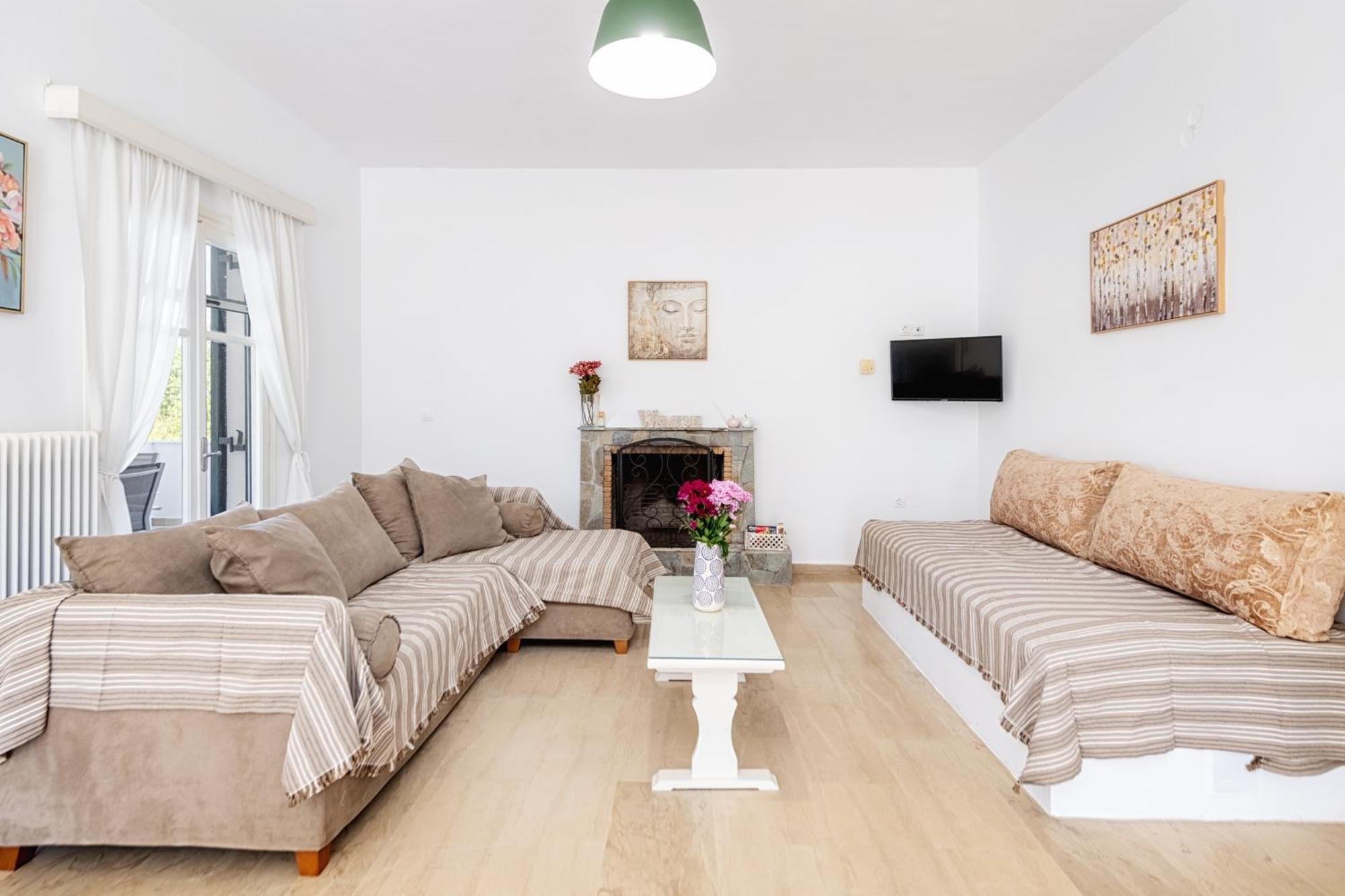 Secret Garden Villa-3bd, Pool & Bbq In Villa *