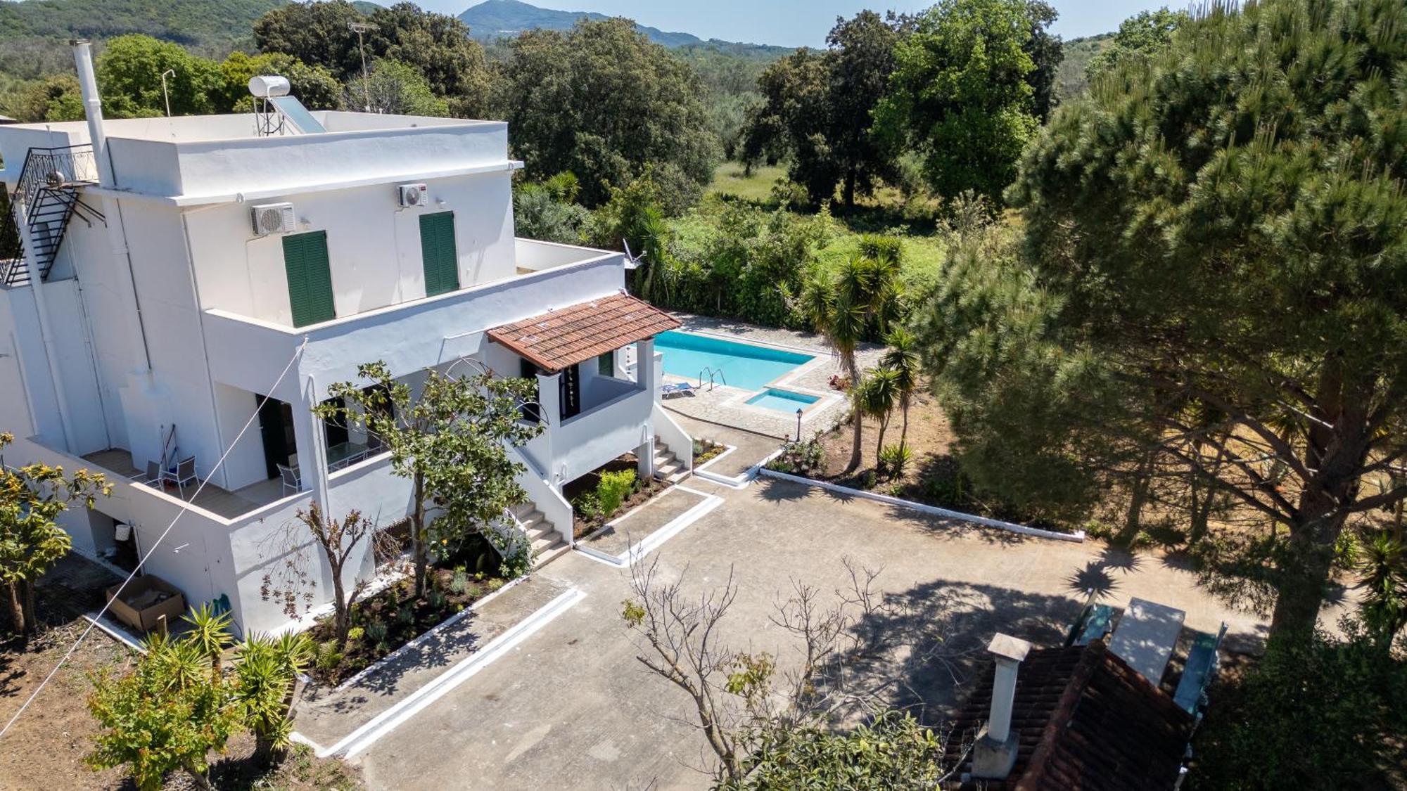 Villa Secret Garden Villa-3bd, Pool & Bbq In *