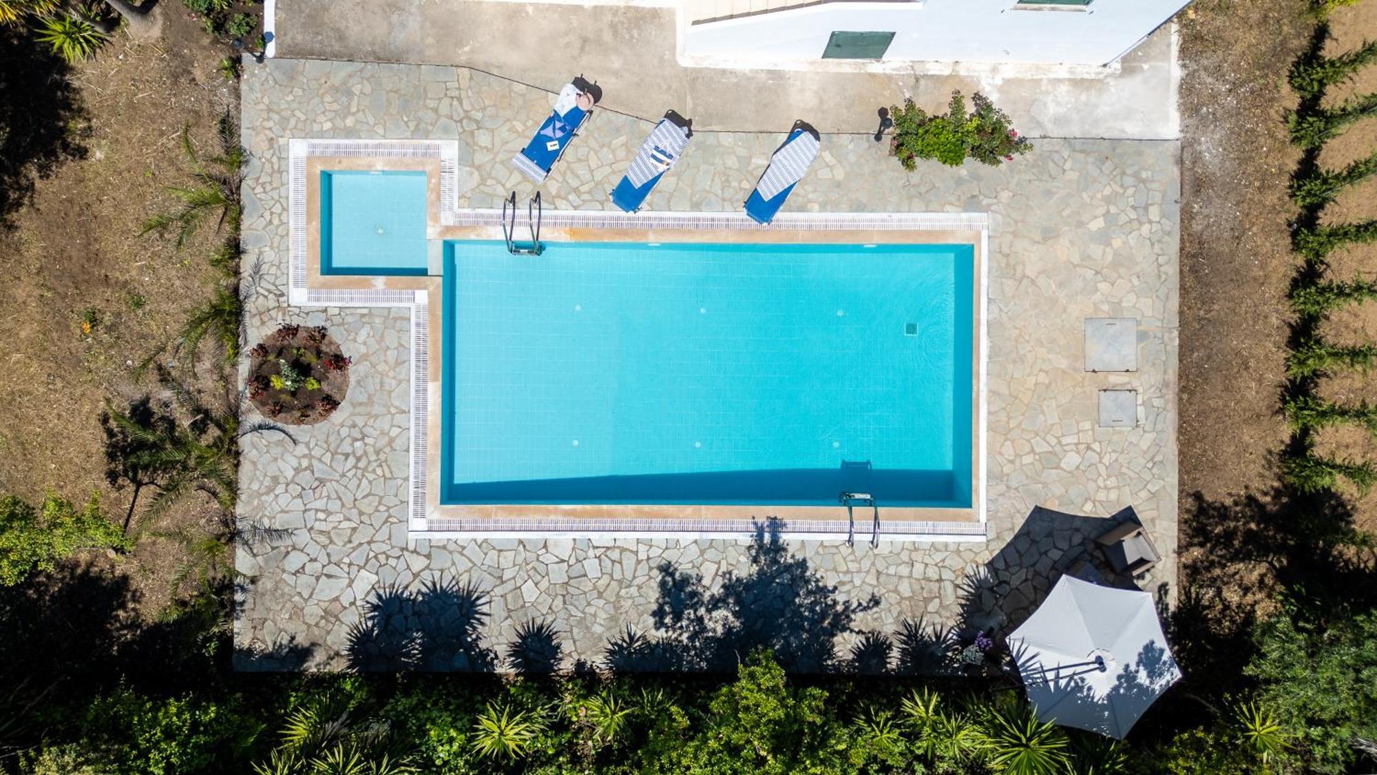 Secret Garden Villa-3bd, Pool & Bbq In Villa *